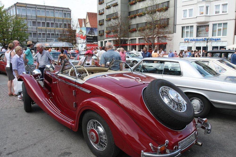Oldtimertreffen auf dem Reutlinger Marktplatz August 2011