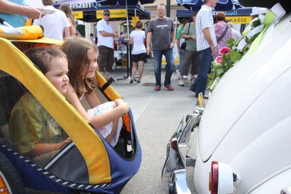 Oldtimertreffen auf dem Reutlinger Marktplatz August 2011