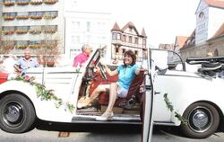 Oldtimertreffen auf dem Reutlinger Marktplatz August 2011