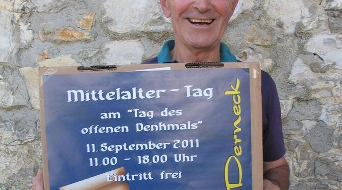 Hans Heiss und sein Betreuungsverein freuen sich auf den Mittelaltertag auf Burg Derneck. GEA-FOTO: OEL