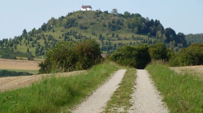 Der Kornbühl mit der Salmendinger Kapelle liegt natürlich auch an der Strecke der 24-Stunden-Wanderung rund um Burladingen.  FOT
