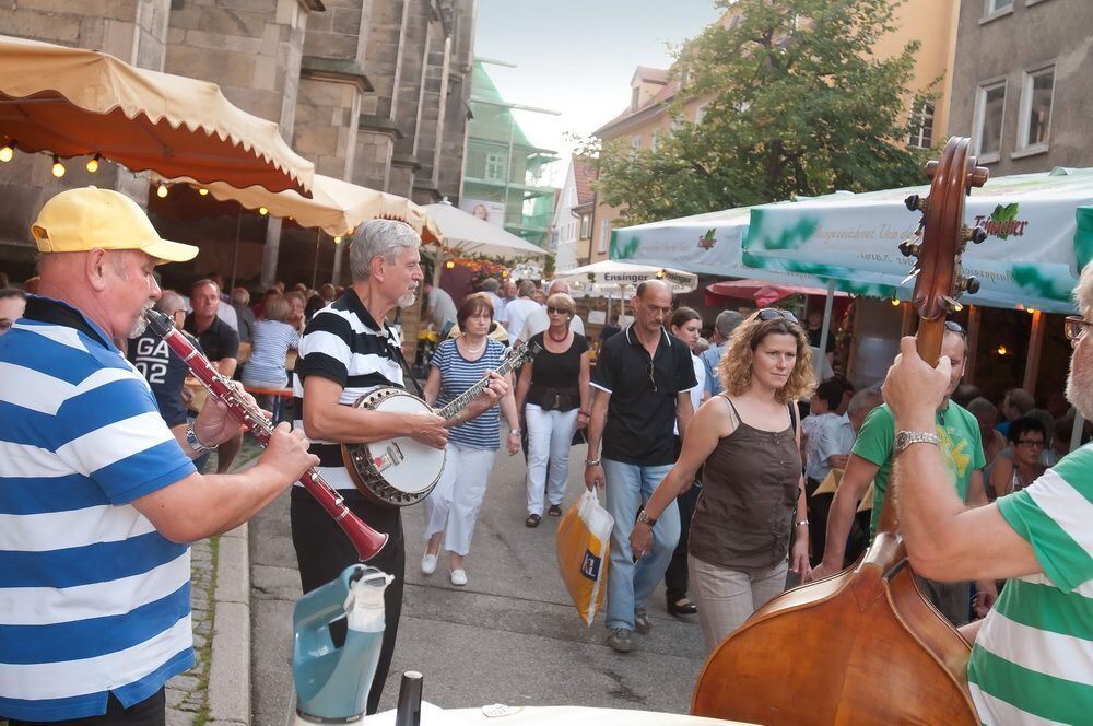 Weindorf um die Marienkirche September 2011