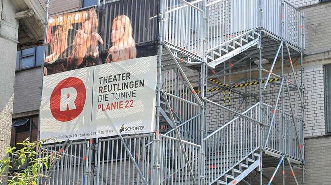 Vorerst weiter bespielbar: das Theater-Provisorium in der Planie 22. GEA-ARCHIVFOTO