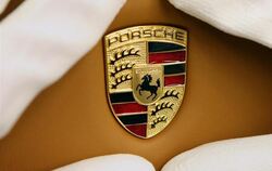 Hintergrund der Milliardenklage ist die Übernahmeschlacht zwischen Porsche und VW  - Kursturbulenzen sollen Investoren massiv