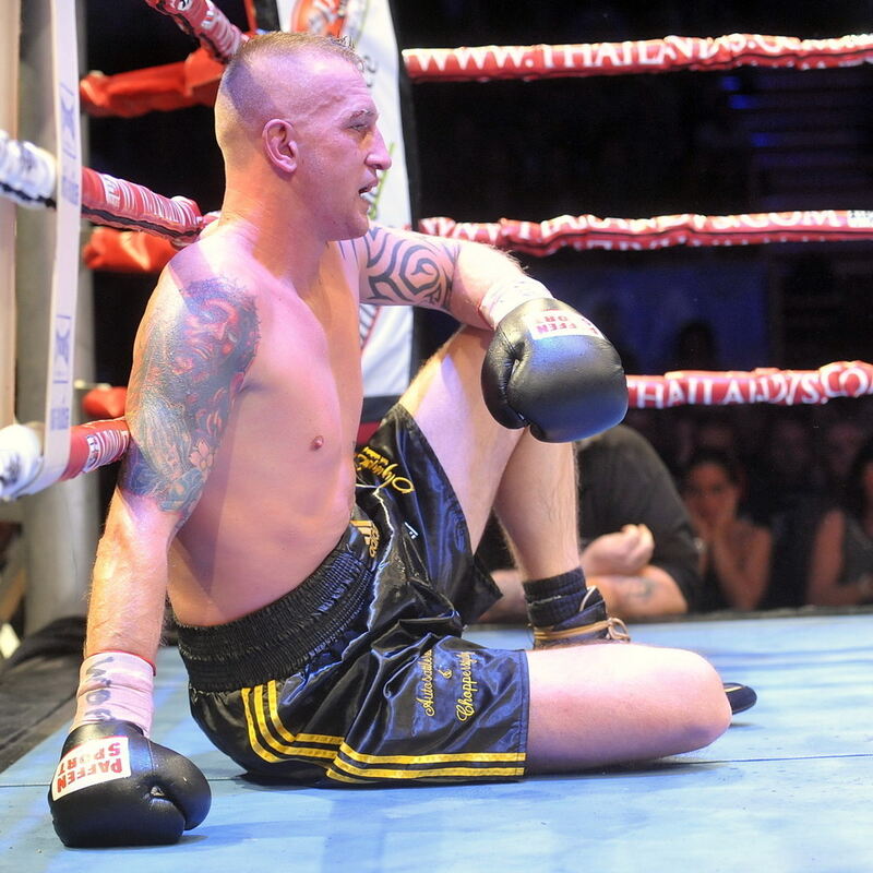 Björn Blaschke gegen Ben Nsafoah. Foto: Niethammer