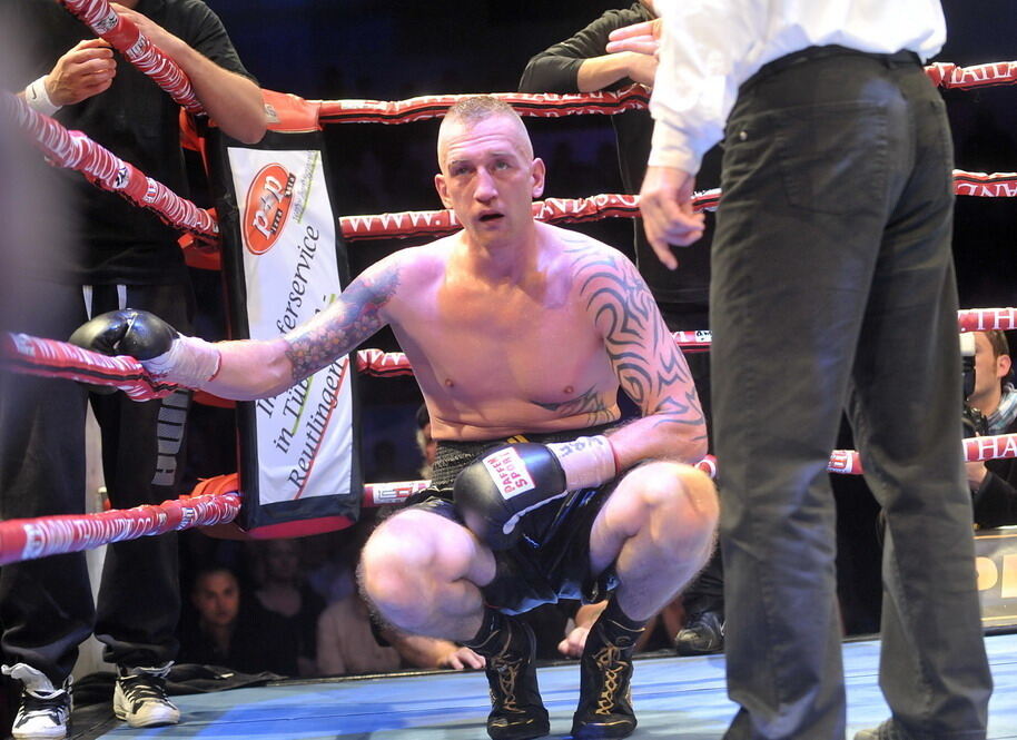 Björn Blaschke gegen Ben Nsafoah. Foto: Niethammer