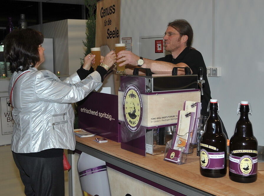 Björn Blaschke gegen Ben Nsafoah. Foto: Niethammer