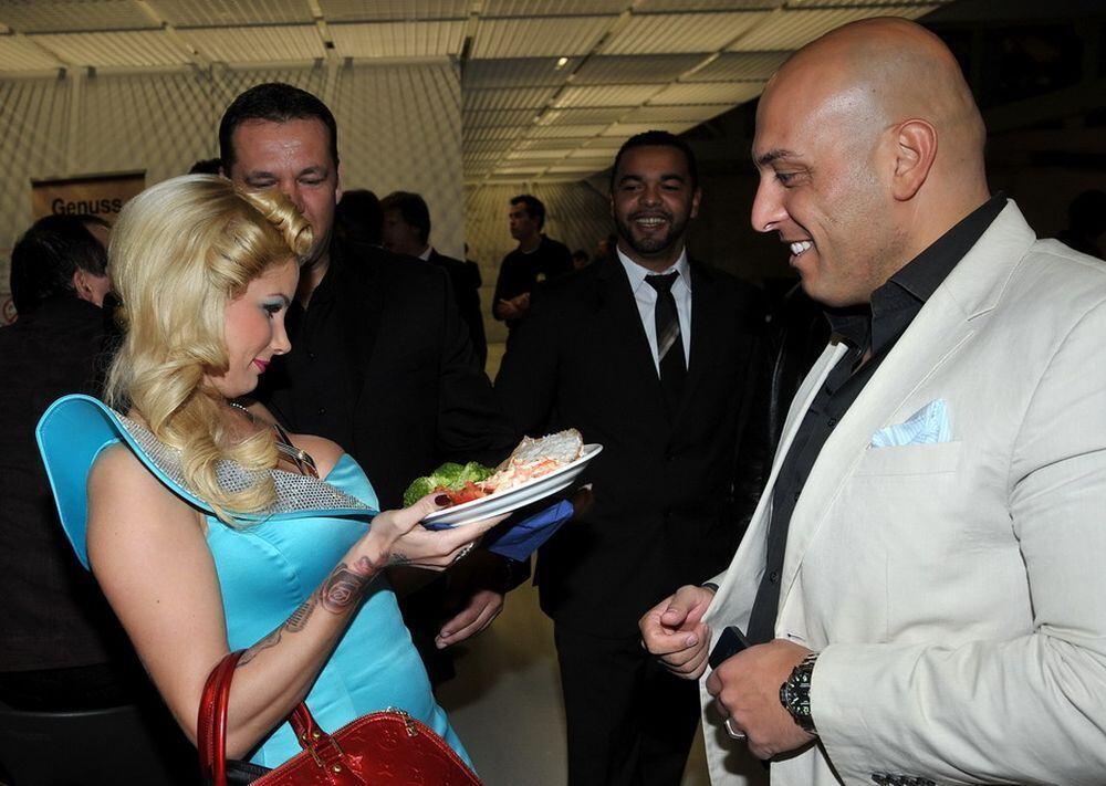 Björn Blaschke gegen Ben Nsafoah. Foto: Niethammer