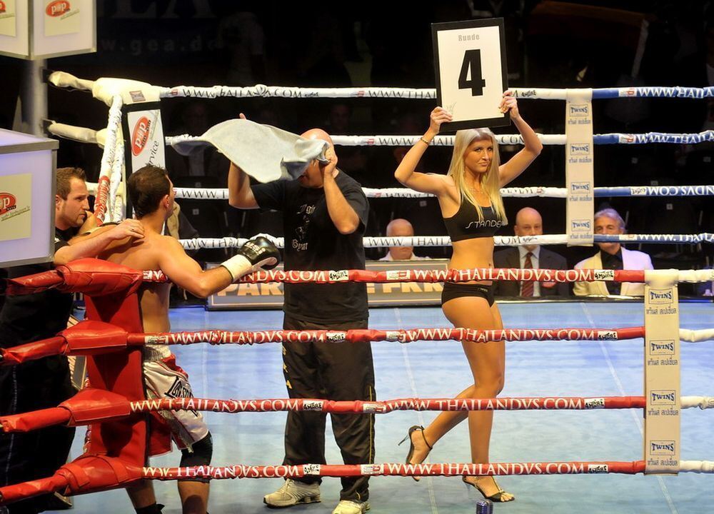 Björn Blaschke gegen Ben Nsafoah. Foto: Niethammer