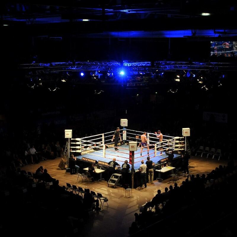Björn Blaschke gegen Ben Nsafoah. Foto: Niethammer
