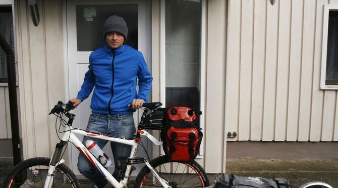 Ich bin dann mal weg: Der Reutlinger Jens Baumann startet seinen Mountainbike-Trip nach Marokko.  FOTO: PR