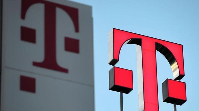 Der Umsatz der Deutschen Telekom ging im dritten Quartal von 11,5 auf 11,0 Milliarden Euro zurück. Archivfoto: Oliver Berg