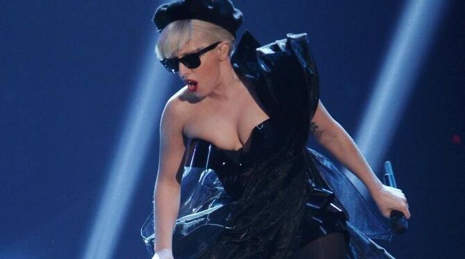 Lady Gaga rockt Wiesbaden. Foto: Michael Kappeler