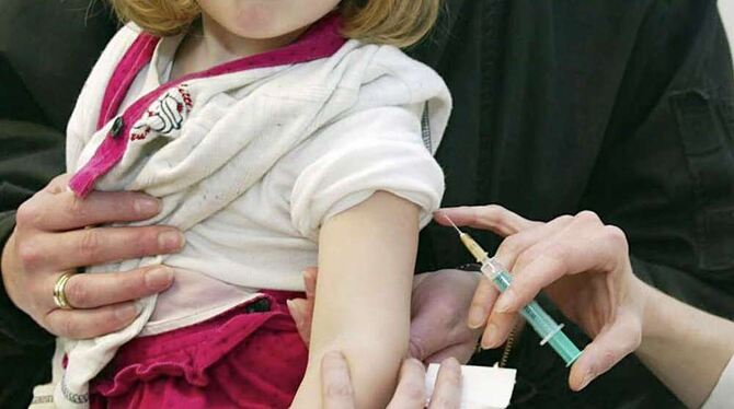 Eine Impfung gegen Masern ist wichtig.