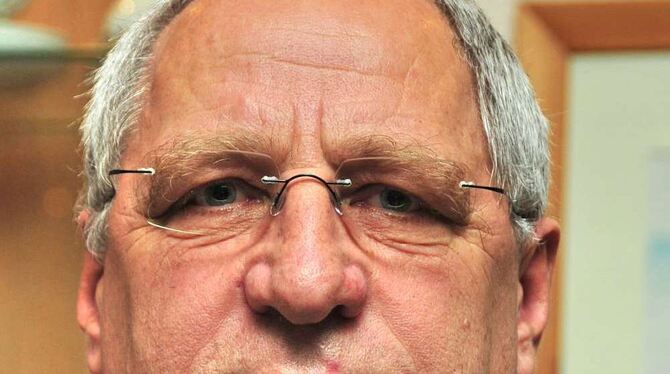 Hört nach neunmonatiger Tätigkeit beim SSV auf: Bernd Störzinger. GEA-FOTO: MEYER