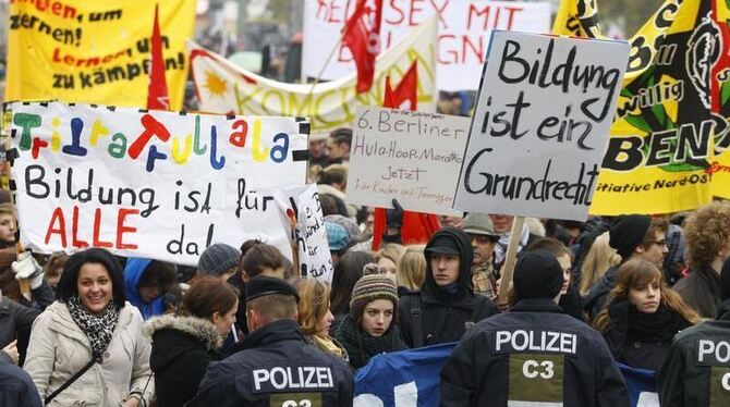 Jugendliche demonstrieren in Berlin. Foto: Florian Schuh 