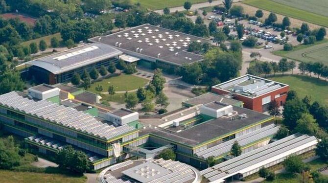 Spekulationen schießen ins Kraut, Fakten gibt es indes keine: Im Bildungszentrum Nord kennt man keinerlei Pläne, wonach das BZN Spekulationen schießen ins Kraut, Fakten gibt es indes keine: Im Bildungszentrum Nord kennt man keinerlei Pläne, wonach das BZN