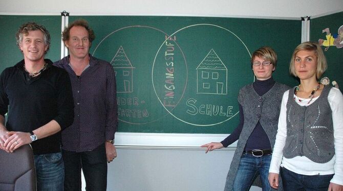 Das Lehrerteam der Eingangsstufe an der Oberlinschule (von links: Daniel Reiber, Hartmut Jetter, Ursula König, und Judith Wolf)