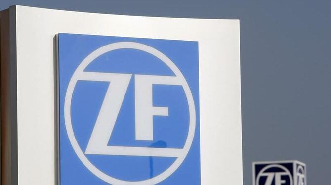 Das Firmenzeichen der ZF Friedrichshafen AG.