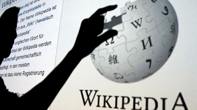 Wikipedia bezeichnet sich selbst mit mehr als 20 Millionen Artikeln in 282 Sprachen als das größte Lexikon der Welt. Foto: Ro