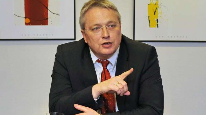 Trotz seines schwarzen Parteibuchs will sich Reutlingens Verwaltungsbürgermeister Robert Hahn in seiner zweiten Amtszeit der Sch