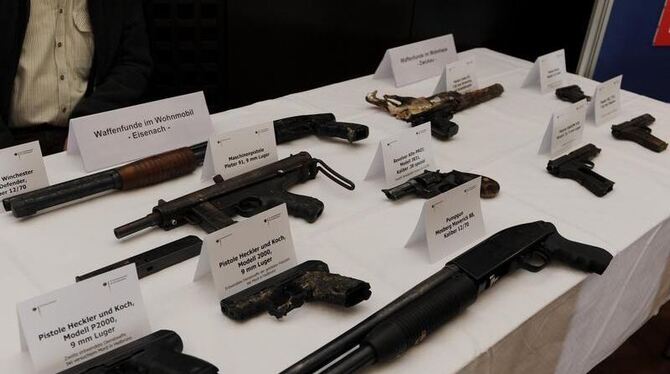 Waffen, die bei den Ermittlungen gegen die terroristische Vereinigung »Nationalsozialistischer Untergrund« (NSU) gefunden wurden