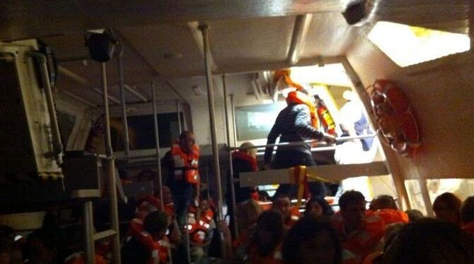 Überlebende des Concordia-Schiffunglücks sollen von der Reederei eine Entschädigung von je 11 000 Euro bekommen. Foto: Peter Hon
