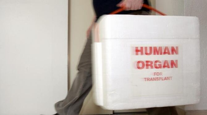 Nach Angaben der DSO spendeten im vergangenen Jahr 1200 Menschen nach ihrem Tod Organe. Foto: Frank May/Archiv