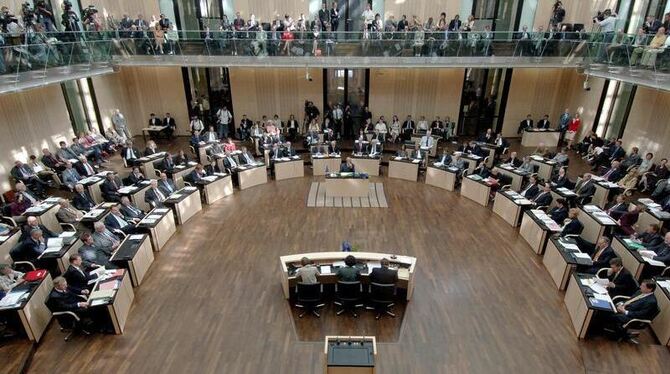 Blick in den Plenarsaal während einer Bundesratssitzung in Berlin. Foto: Daniel Karmann/Archiv