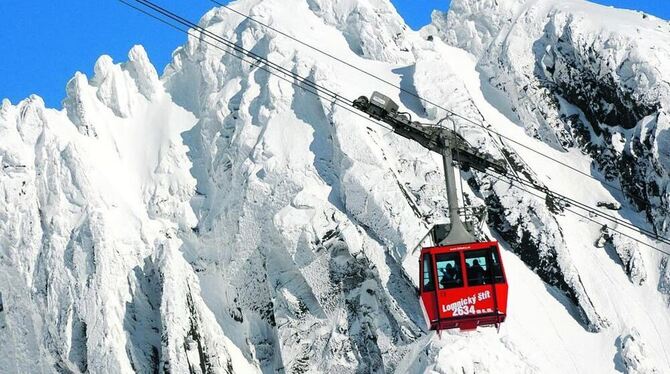 Die Seilbahn zur Lomnitzspitze: Lomnicky Stit in 2 634 Meter Höhe. FOTO: PR