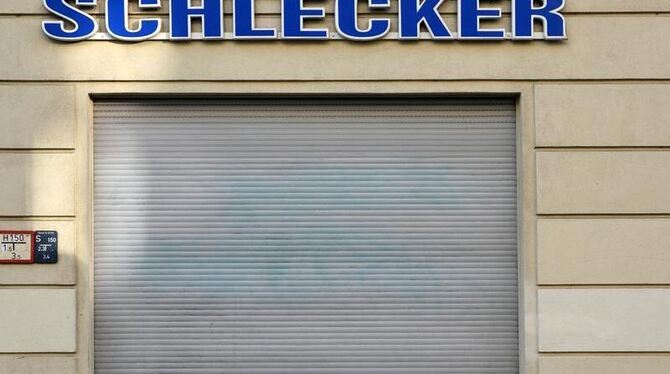Die Drogeriekette Schlecker hat einen massiven Stellenabbau angekündigt. Foto: Soeren Stache 