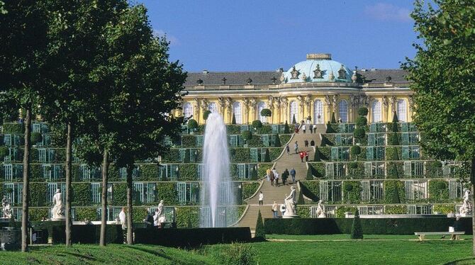 Das Lieblingsschloss Friedrichs des Großen: Sanssouci ließ er sich zu Beginn seiner Regierungszeit bauen. Es diente hauptsächlich der Demonstration seiner Macht. FOTO: TMB/BOETTCHER