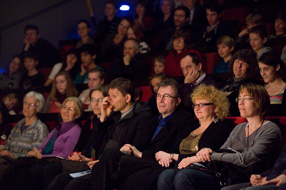 100 Magier in 100 Minuten