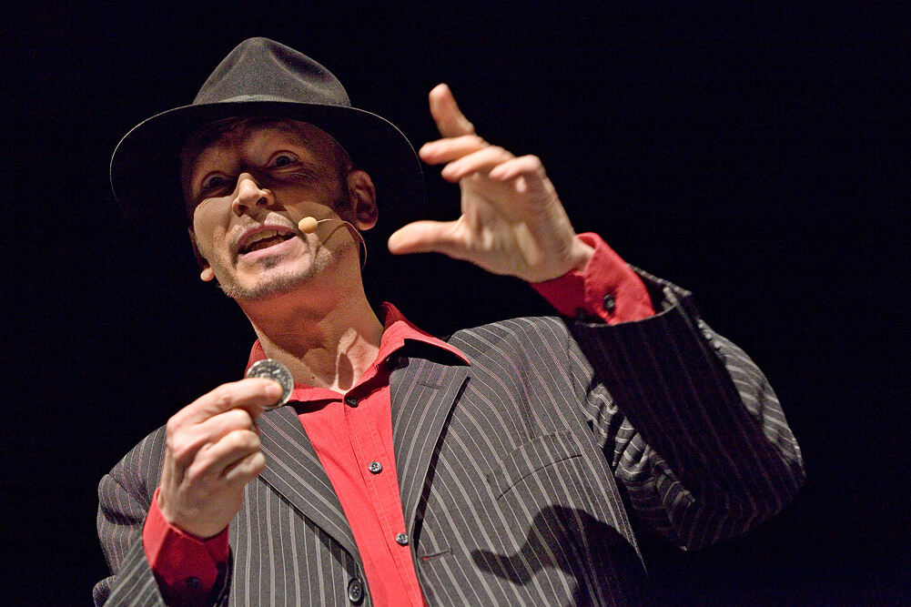 100 Magier in 100 Minuten