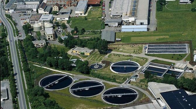 Das Sammelklärwerk reinigt seit Jahrzehnten zuverlässig das Abwasser aus Pfullingen, Eningen und Lichtenstein. GEA-ARCHIV-FOTO