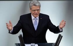 Der neue Bundespräsident Gauck ruft die Menschen zu Mut und Zuversicht auf. Foto: Britta Pedersen