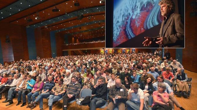 Reinhold Messner (67, oben rechts) schilderte packend von seinen Erlebnissen aus der Todeszone, und er demonstrierte den Gletsch
