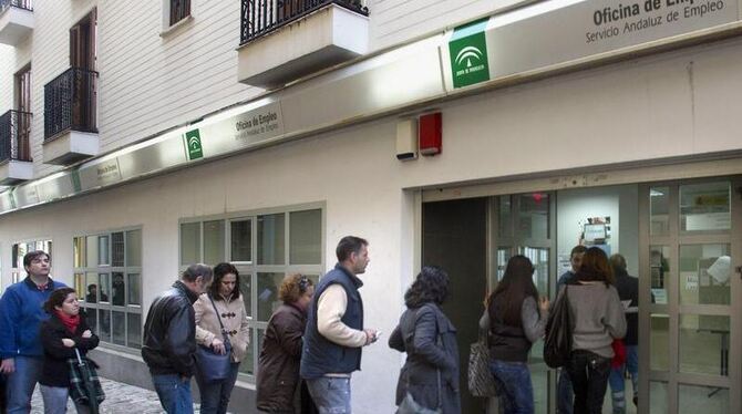 Am stärksten von der Arbeitslosigkeit betroffen sind die Krisenländer wie Spanien, wo 23.6 Prozent der Menschen derzeit ohne