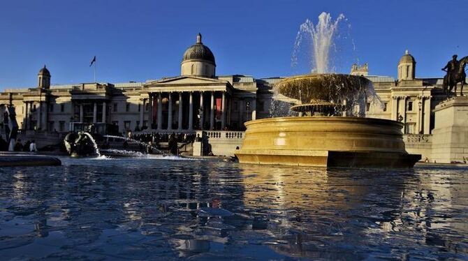 Der Springbrunnen am Trafalgar Square in London wird nur noch sporadisch sprudeln. Foto: Kerim Okten 