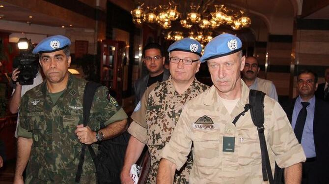 300 unbewaffnete UN-Beobachter sollen die Waffenruhe in Syrien überwachen. Foto: STR 300 unbewaffnete UN-Beobachter sollen die Waffenruhe in Syrien überwachen. Foto: STR