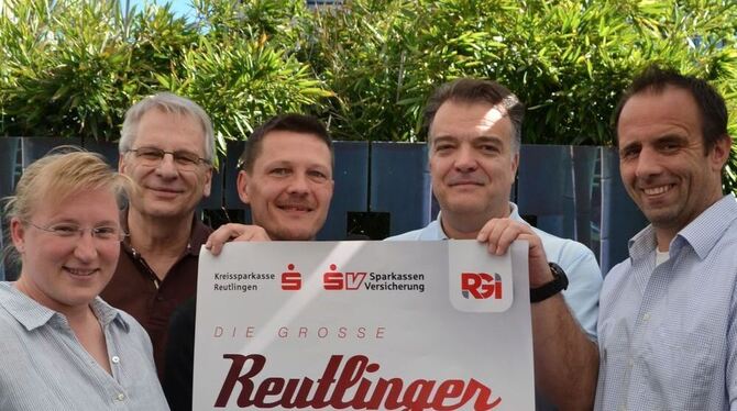 Die Vorfreude auf die 7. Reutlinger Live-Nacht ist schon jetzt riesengroß (von links): Nicole Ittner (Jugendcafé), Udo Bodenberg Die Vorfreude auf die 7. Reutlinger Live-Nacht ist schon jetzt riesengroß (von links): Nicole Ittner (Jugendcafé), Udo Bodenberg