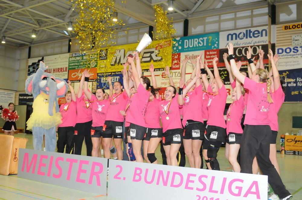 TuS Metzingen Handball Aufstieg 2012
