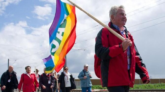 Viele pilgerten zur Eröffnung des 98. Katholikentags. Foto: Uwe Anspach Viele pilgerten zur Eröffnung des 98. Katholikentags. Foto: Uwe Anspach