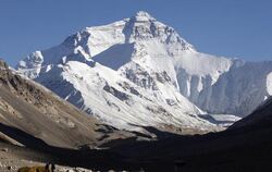 Der König der Berge: Der Mount Everest. Foto: Barbara Walton/Archivbild 