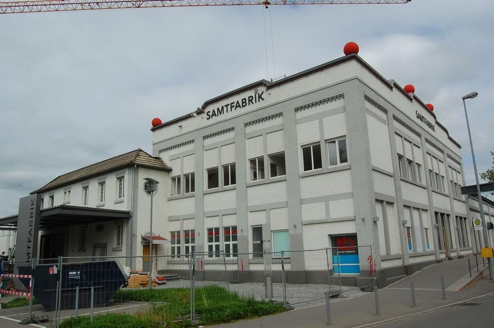 Abbruch der alten Metzinger Samtfabrik