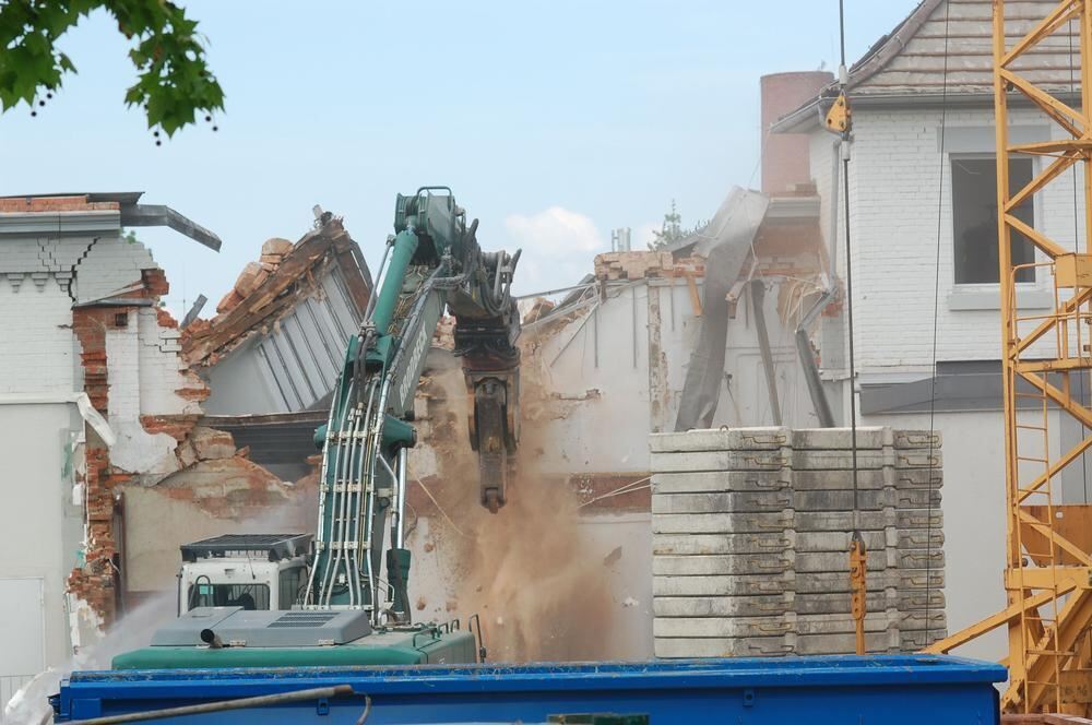 Abbruch der alten Metzinger Samtfabrik