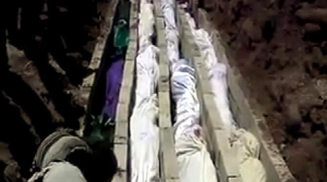 Ein Video-Still von der Beerdigung der Opfer des Massakers von Al-Houla. Foto: Sham News Network
