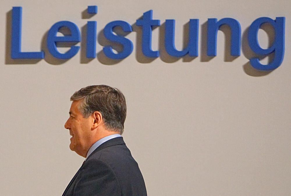 Ackermann auf einer Hauptversammlung der Deutschen Bank 2008.