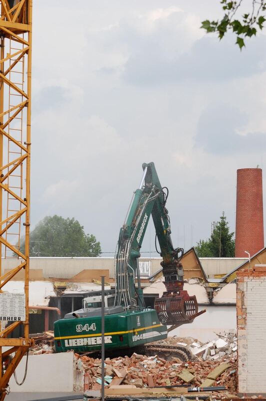 Abbruch der alten Metzinger Samtfabrik