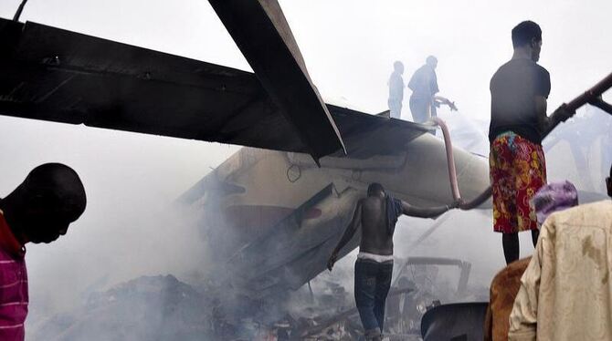 Keiner der mindestens 147 Menschen an Bord der Maschine der nigerianischen Fluggesellschaft Dana Air dürfte das Unglück überl